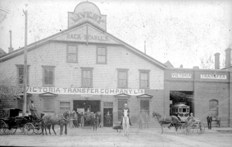 Victorian Ransfers Horse Drawn Carriage Tours in Victoria BC - Tally-Ho Tours
